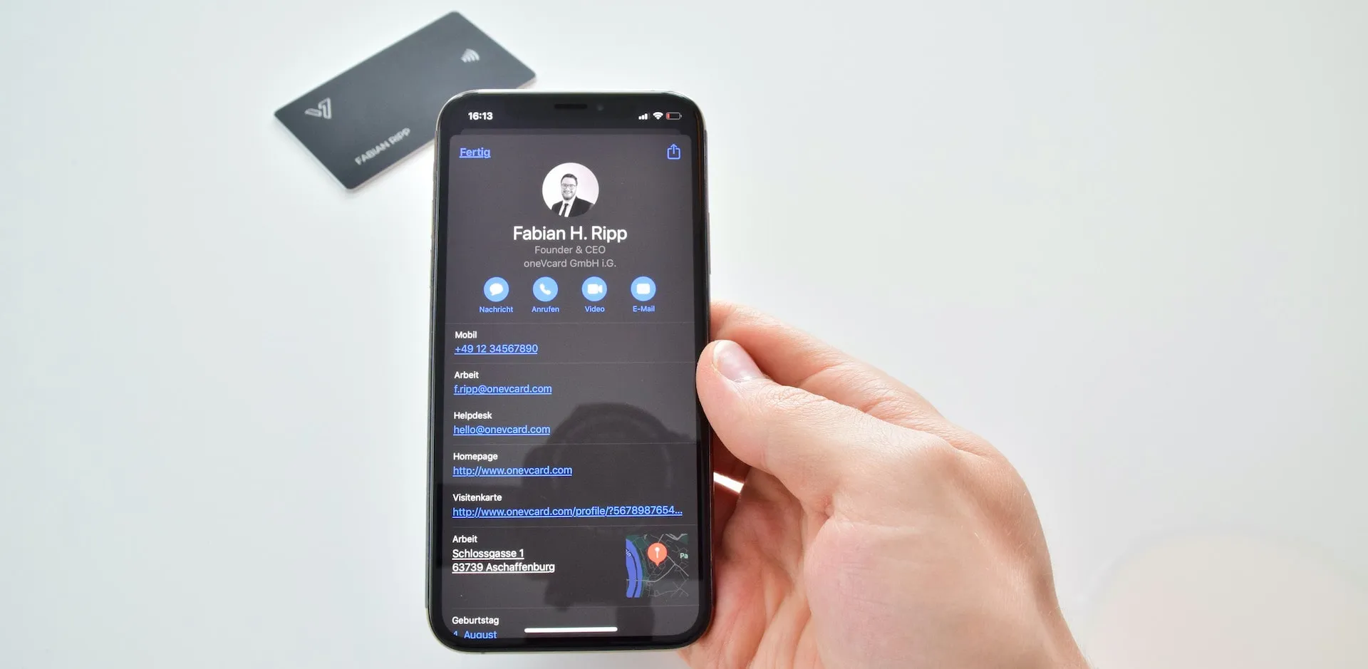 Kontakt mit einem Klick im Smartphone speichern